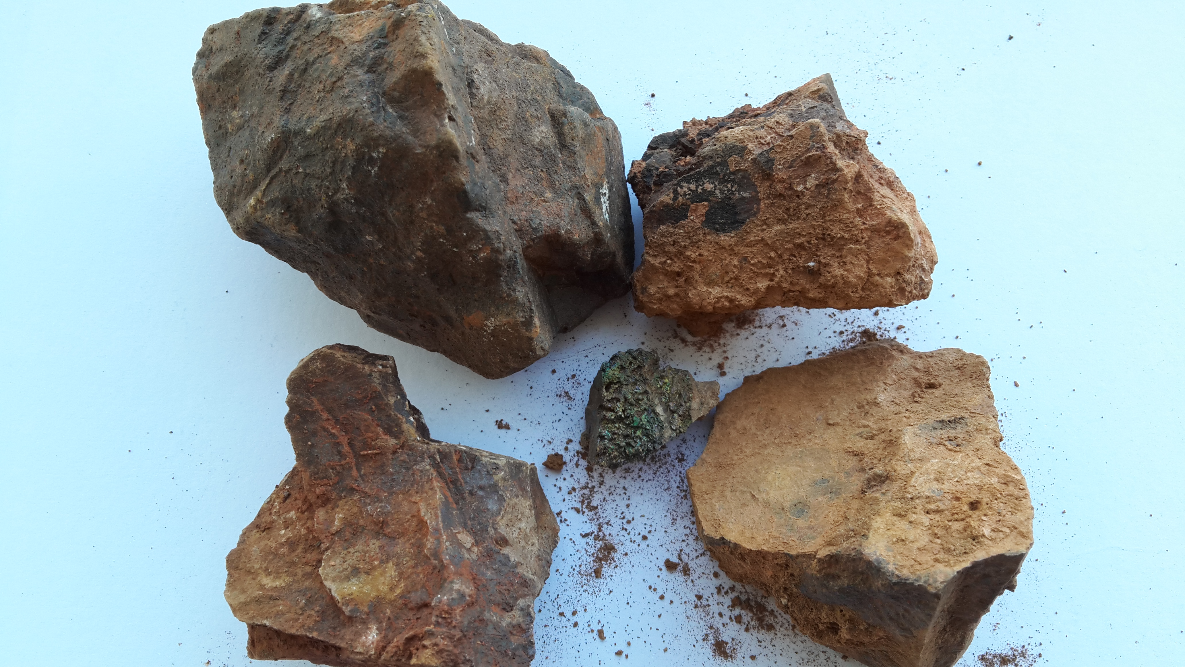Bauxite Ore / Calcined Bauxite