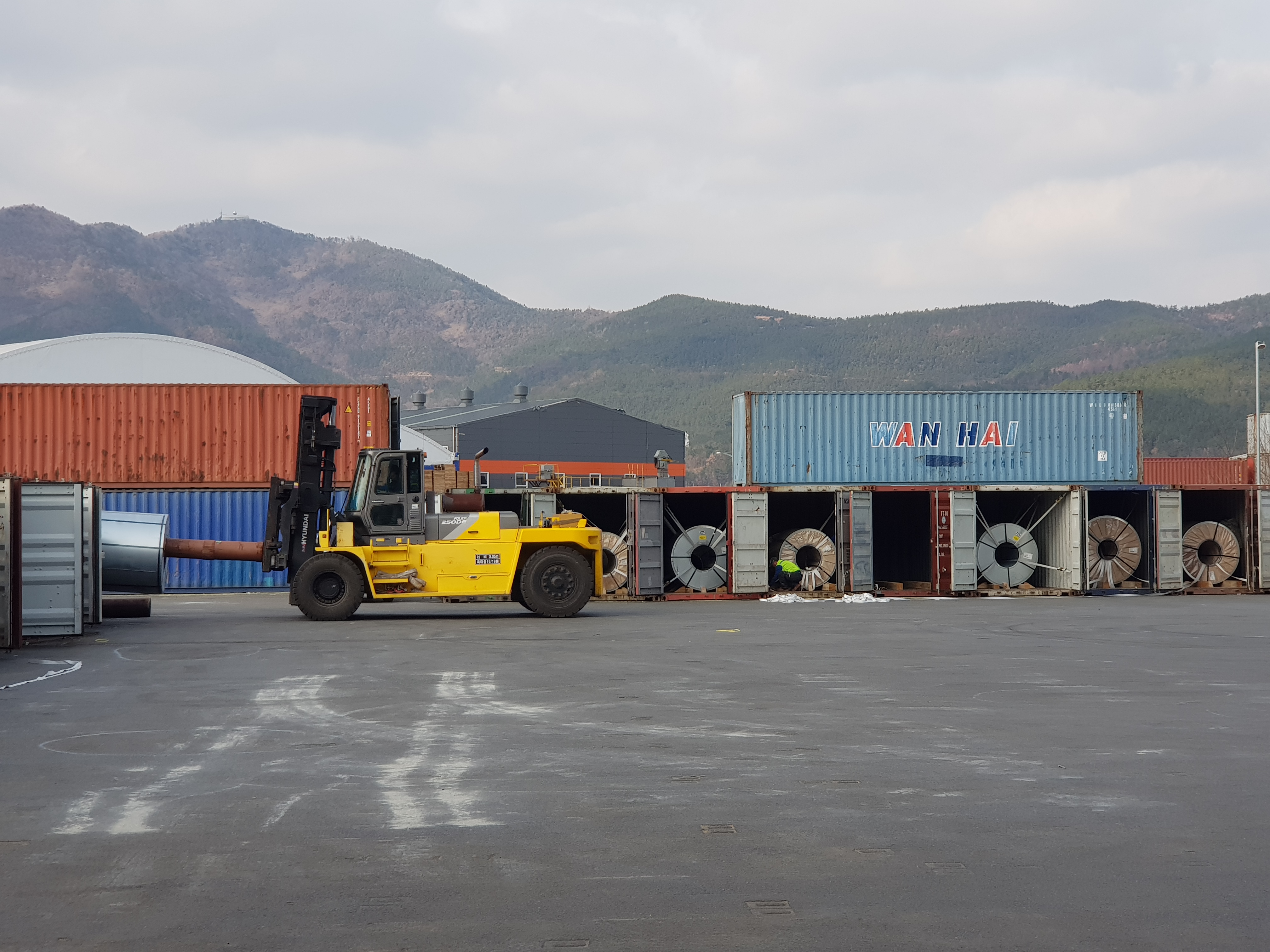 1431 M/T COILS - ORIGIN SOUTH KOREA.