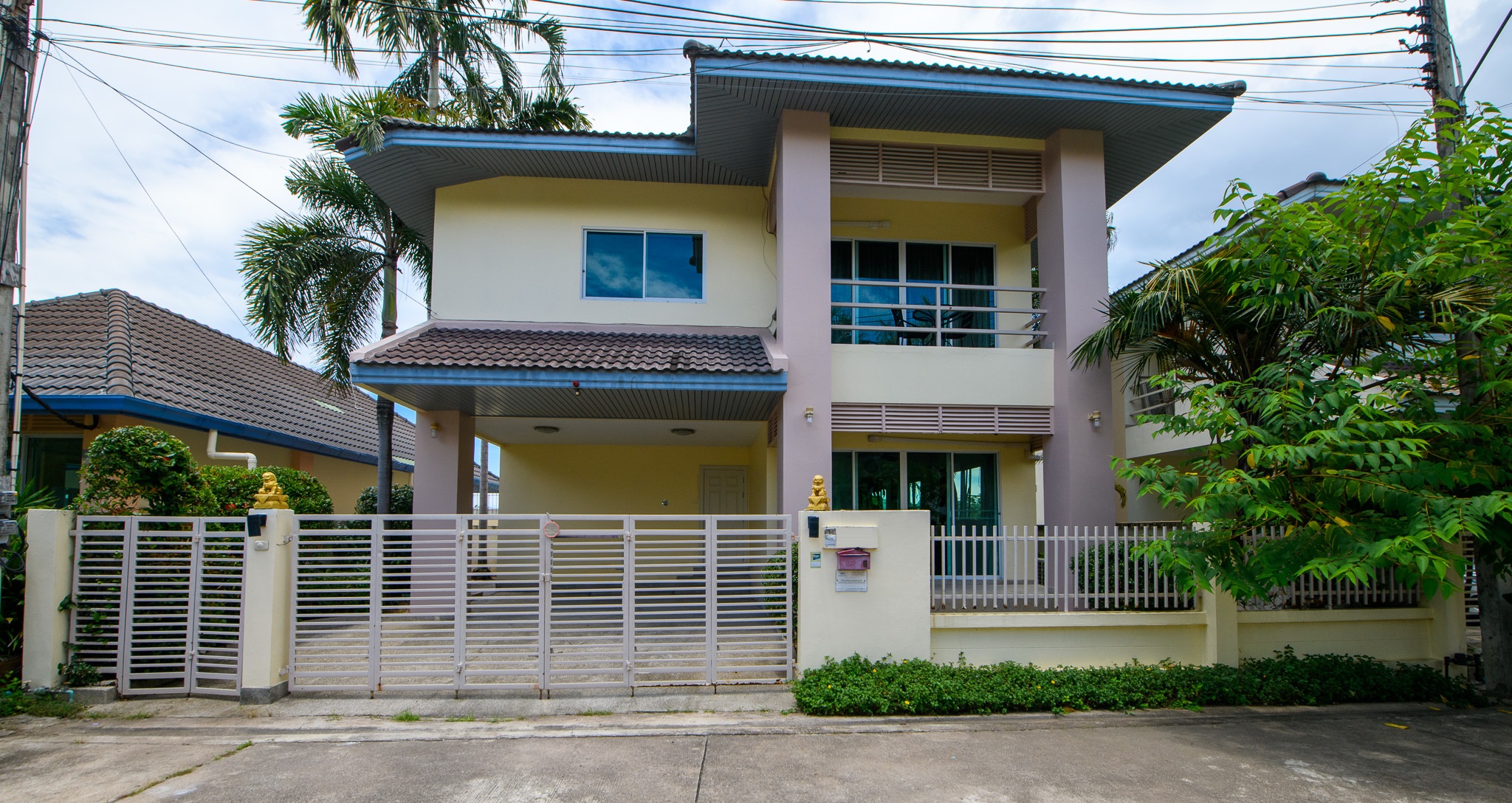 Great Value 3 Bed House @ The Meadows