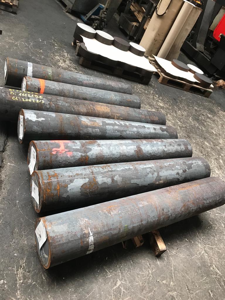 HR Round bar dia 250 MM