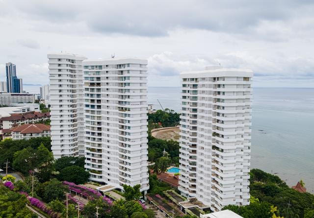 Royal Cliff, Beachfront, Sea view, Luxury 3 Bed Condo Pattaya Thailand
