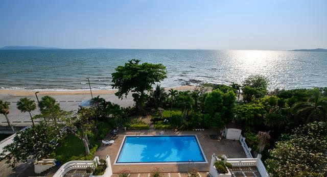 169 sqm PRATUMNAK BEACH FRONT CONDO / 3 bed 3 bath 
