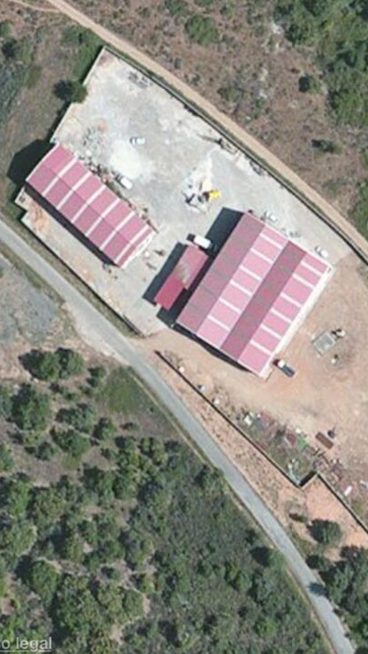 SALE OF TWO BUILDING WHICH CAN BE DISMANTLED, EASY TO INSTALL WITH 600 M2 EACH