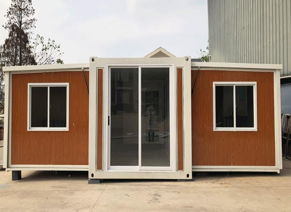 Ten minutes building one house in low labor cost-
