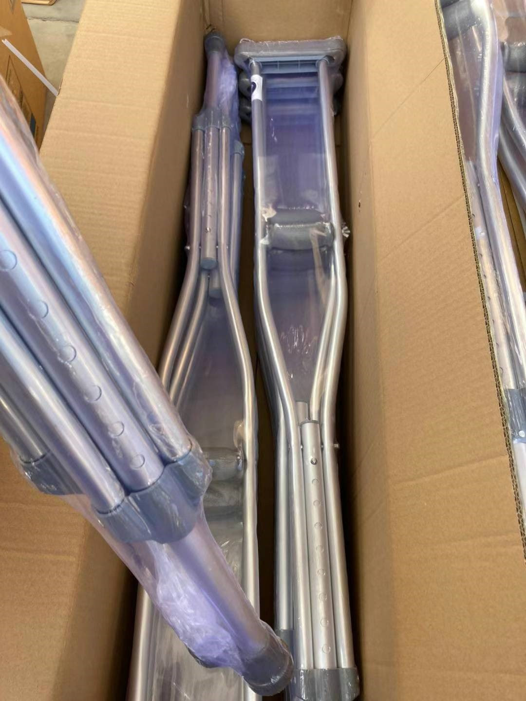 Lightweight Underarm Crutches. 18000Pairs. EXW FL  USA