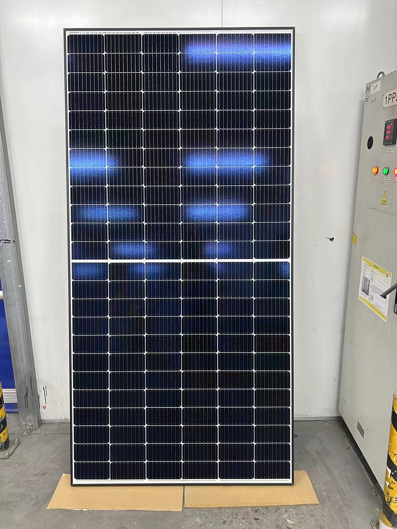 380W and 410W each one over 3000pcs in Rotterdam VDS Power 166-120 355-380W-1756 1039 35mm