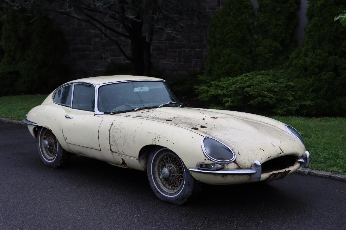 Matching Numbers 1965 Jaguar XKE Series I 4.2 Coupe