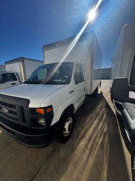 2008 Ford E350 Box Truck