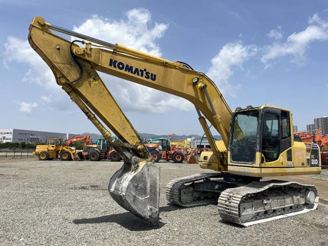 KOMATSU  EXCAVATOR   Model: PC200-8N1