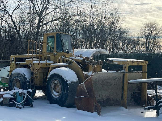 CAT 980C Wheel Loader, Needs work, Runs Good