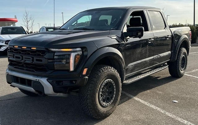 2025 Ford F-150 Raptor 37 – Black Offer