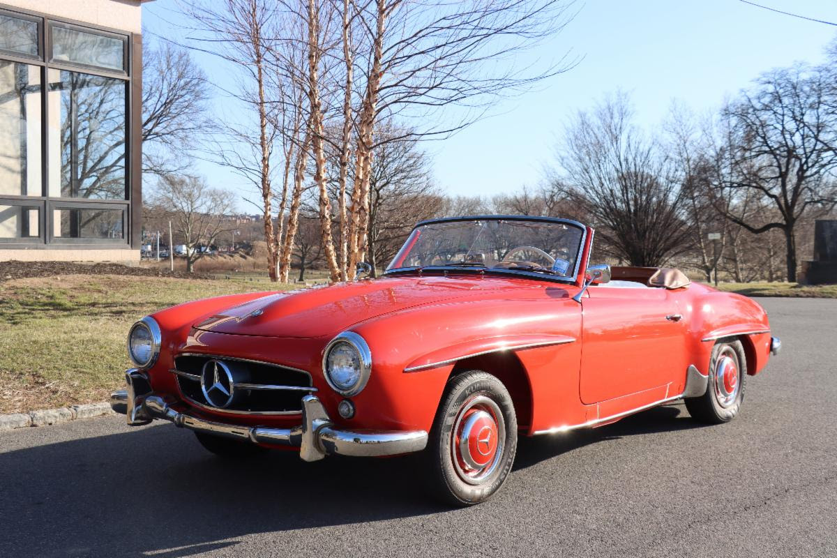 Restored 1956 Mercedes-Benz 190SL: Highly Attractive Driver