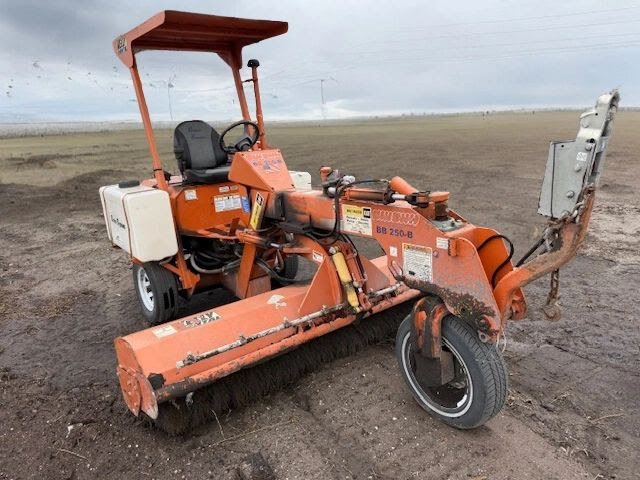 2019 Broce BB250-B (3 Wheeled) Towable Sweeper w/ Very Low Hrs!!!