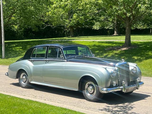 1962 Bentley S2 Saloon Left-Hand Drive