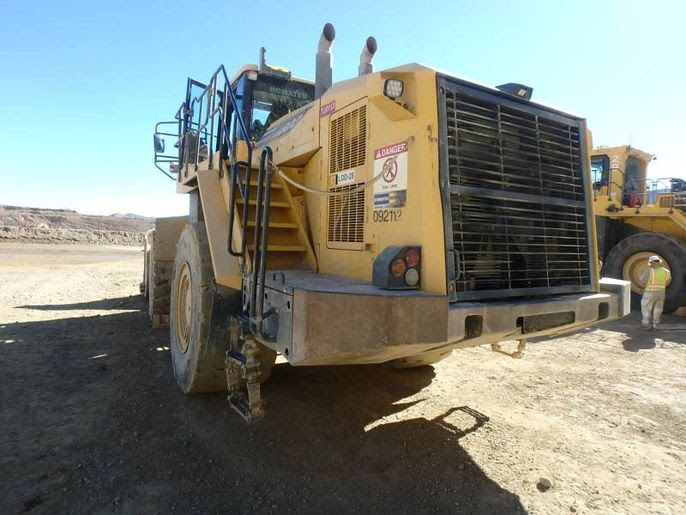 2) 2018 Komatsu WA600-8 Wheel Loader