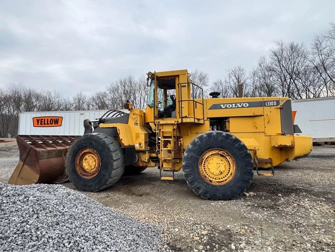 2000 Volvo L330D Wheel Loader