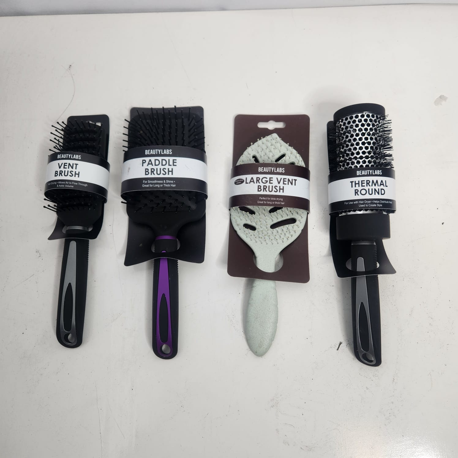 BEAUTYLABS Hair Brush. 4000 Units. EXW Los Angeles $2.95 Unit.