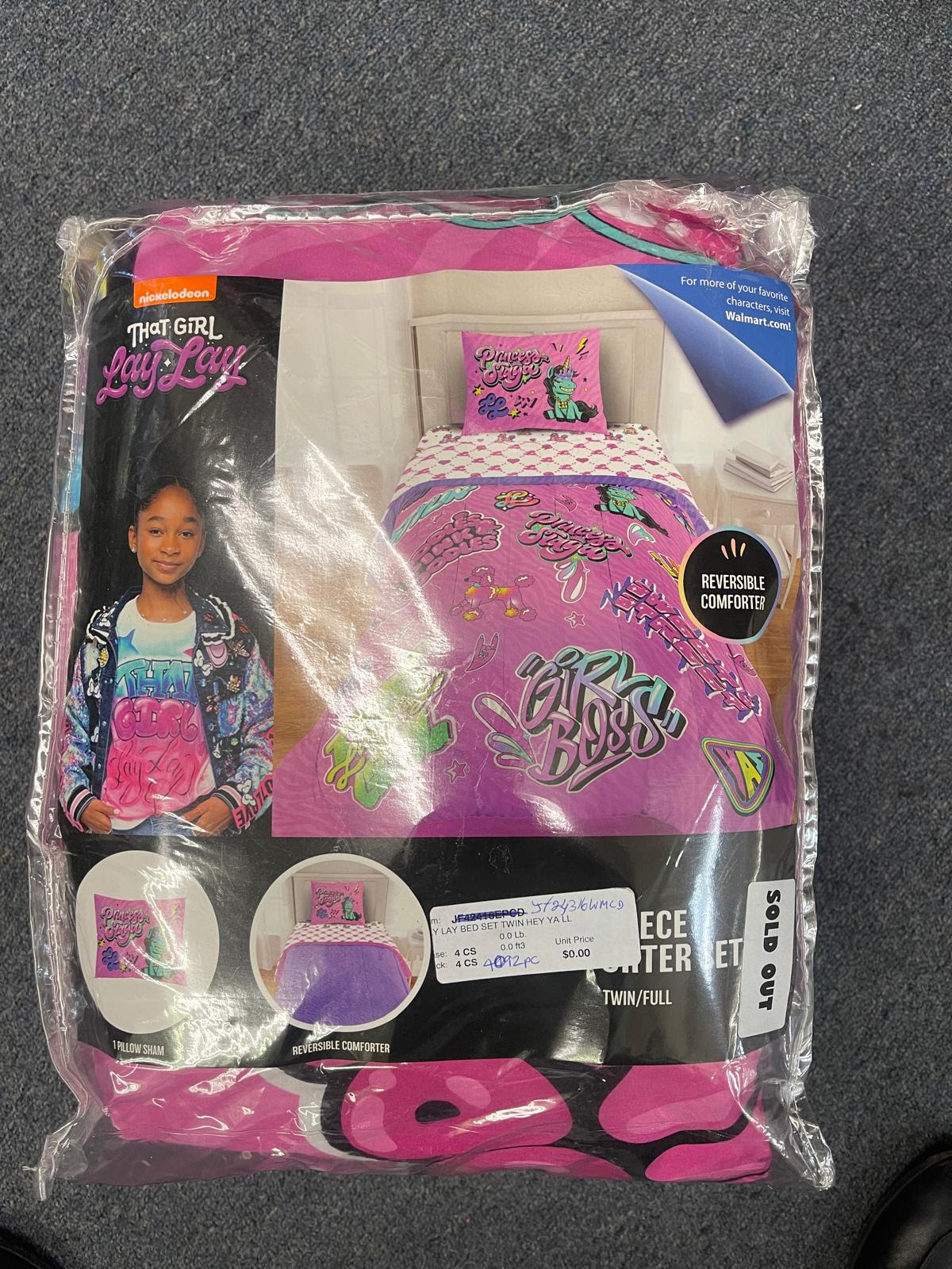 Girls Blankets & Bed Sheets and Comforters Closeout. 66,676 Units.  EXW Los Angeles $1.95 Unit.