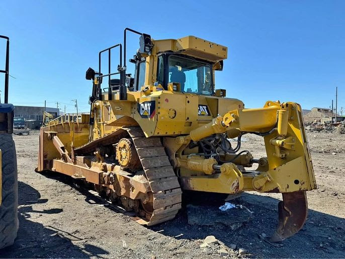 2018 CAT D8T Dozer w/Rear Ripper