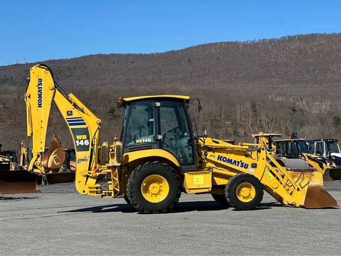 2009 Komatsu WB146-5 Backhoe Loader