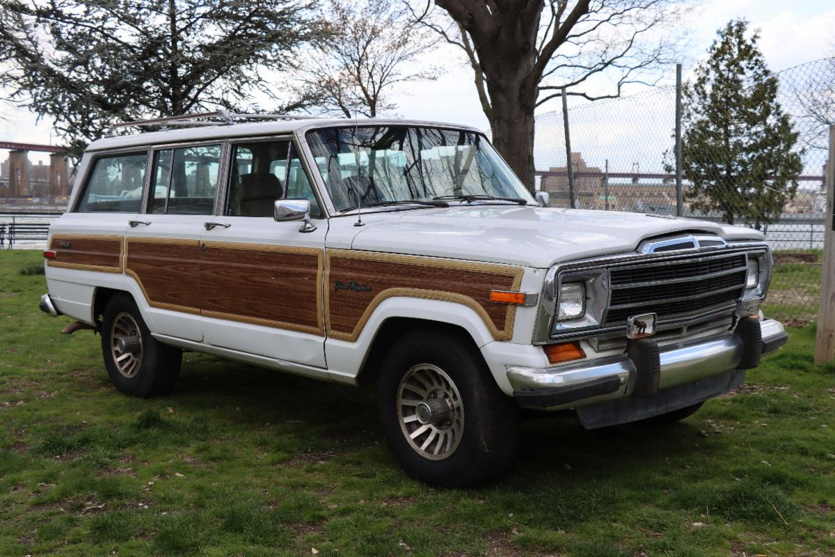 1991 Jeep Grand Wagoneer Final Edition