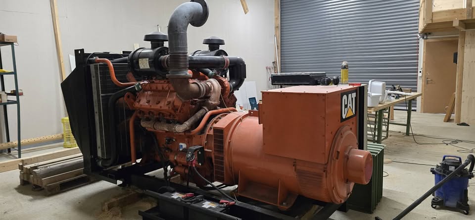  22/04/2025 - Offer - Swiss maintained Rolls Royce Perkins V8 Turbo Diesel Marine Engine with only 251 hours!