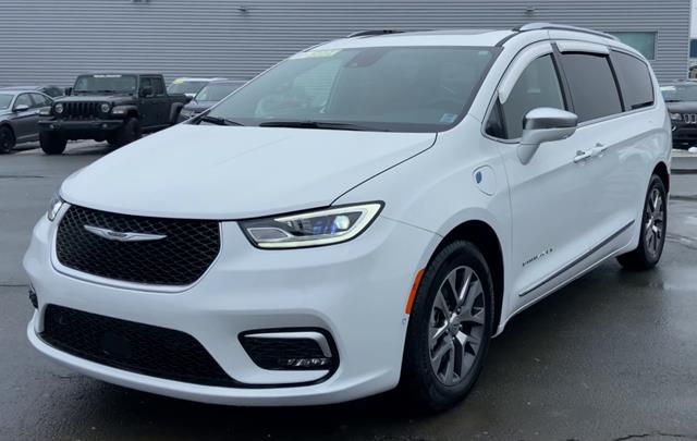 2024 Chrysler Pacifica Hybrid Pinnacle - Offer