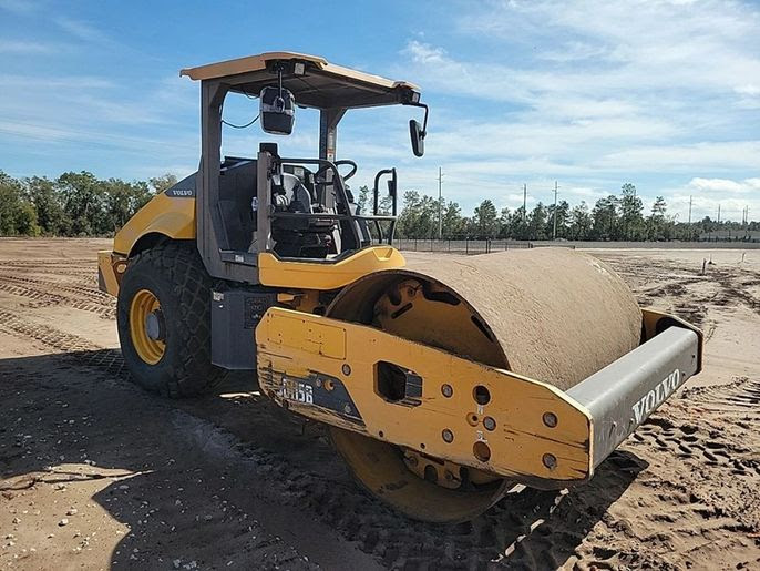 2016 Volvo SD115B 84