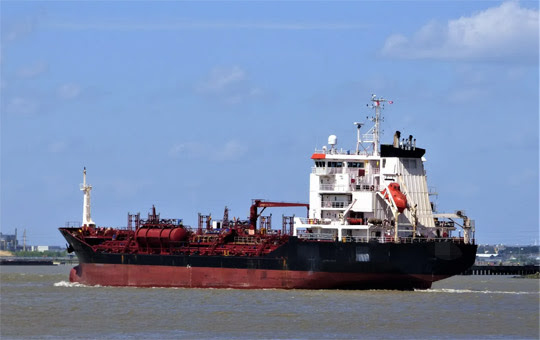 Ref. No. : BNC-CT-10127-04 (M/T TBN), OIL/CHEMICAL TANKER