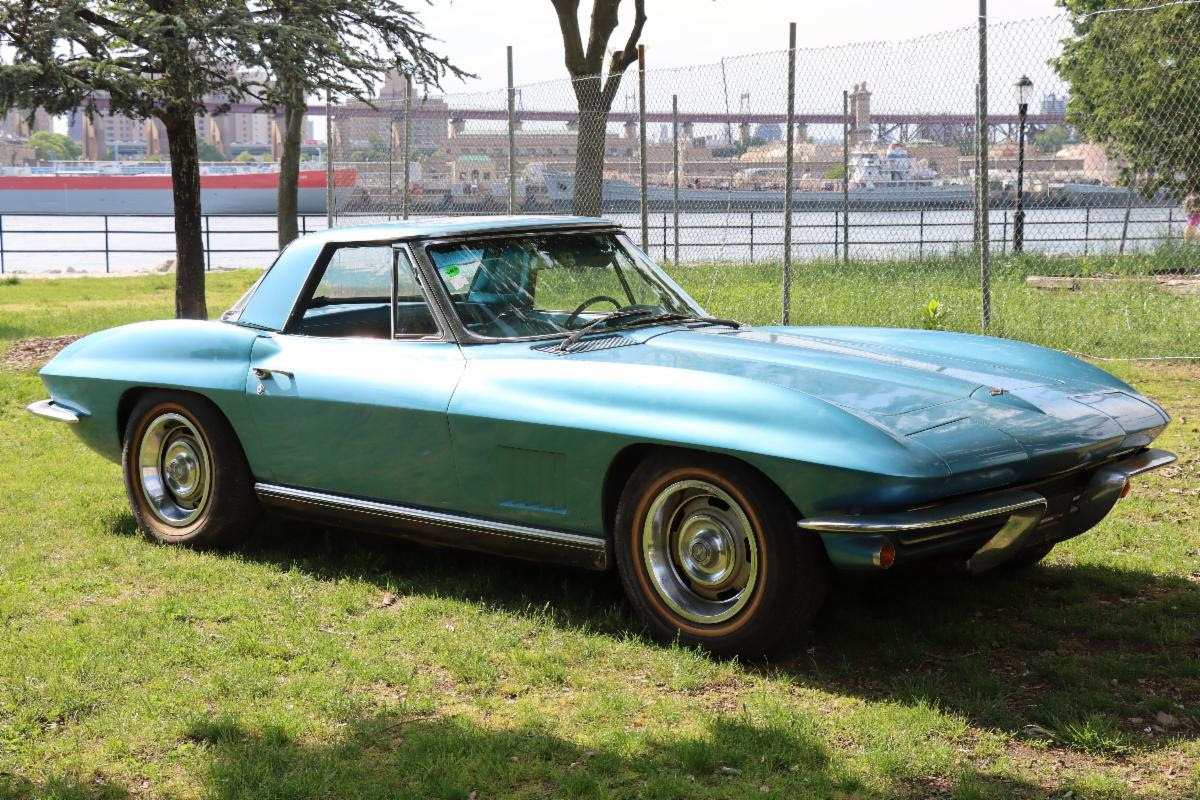 1967 Chevrolet Corvette Stingray 327/300 Convertible Matching Numbers