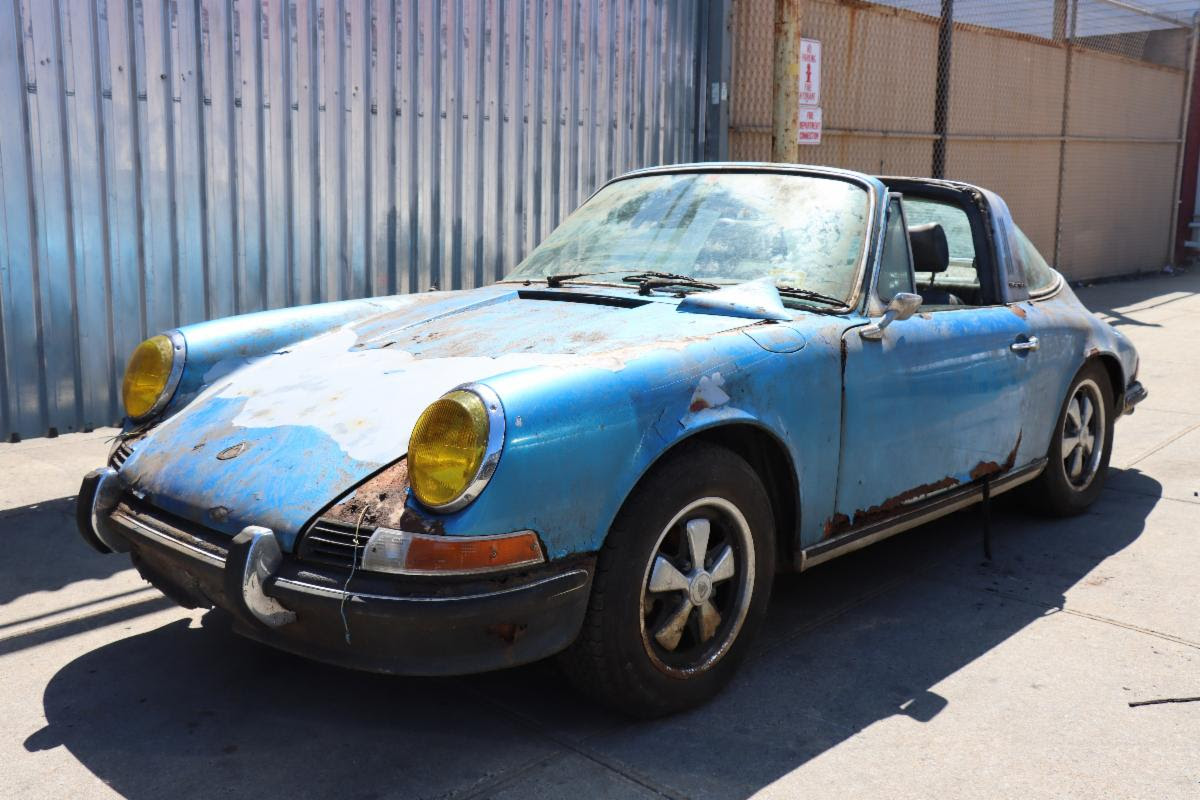 Barn-Find 1972 Porsche 911S Targa Gemini Blue with Matching Numbers