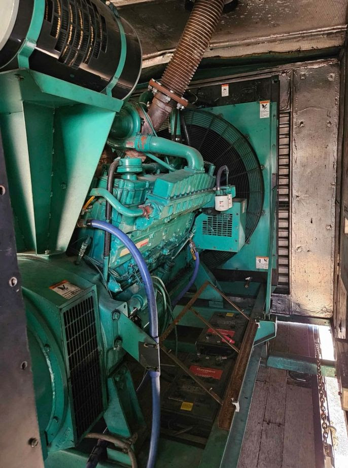 Cummins 600KW Generator w/1,126 Hours