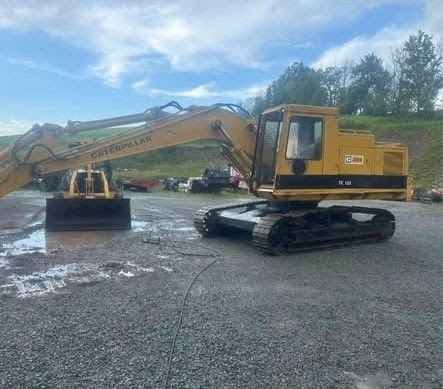 1984 CAT 225 Excavator