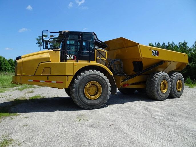 2023 CAT 745 Haul Truck