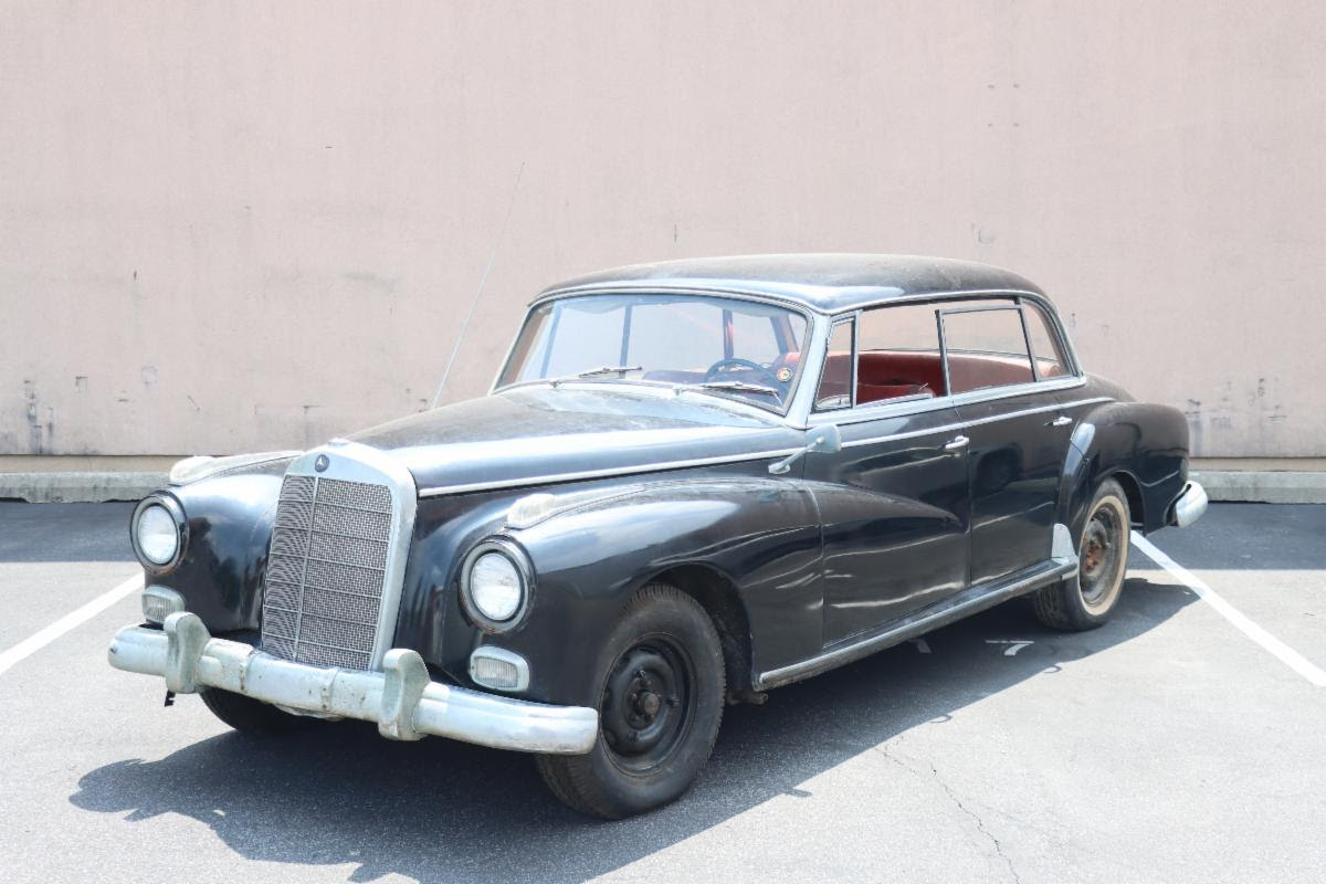 Original 1959 Mercedes 300D ADENAUER Saloon