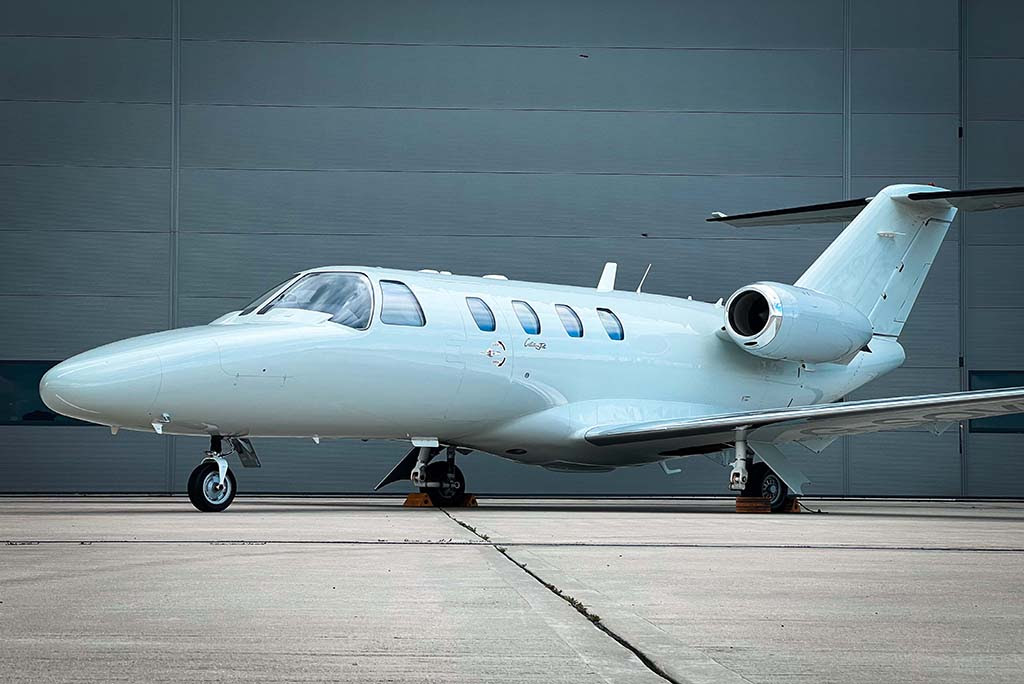 NEW TO MARKET CJ | STUNNING FULLY REFURBISHED INTERIOR & EXTERIOR