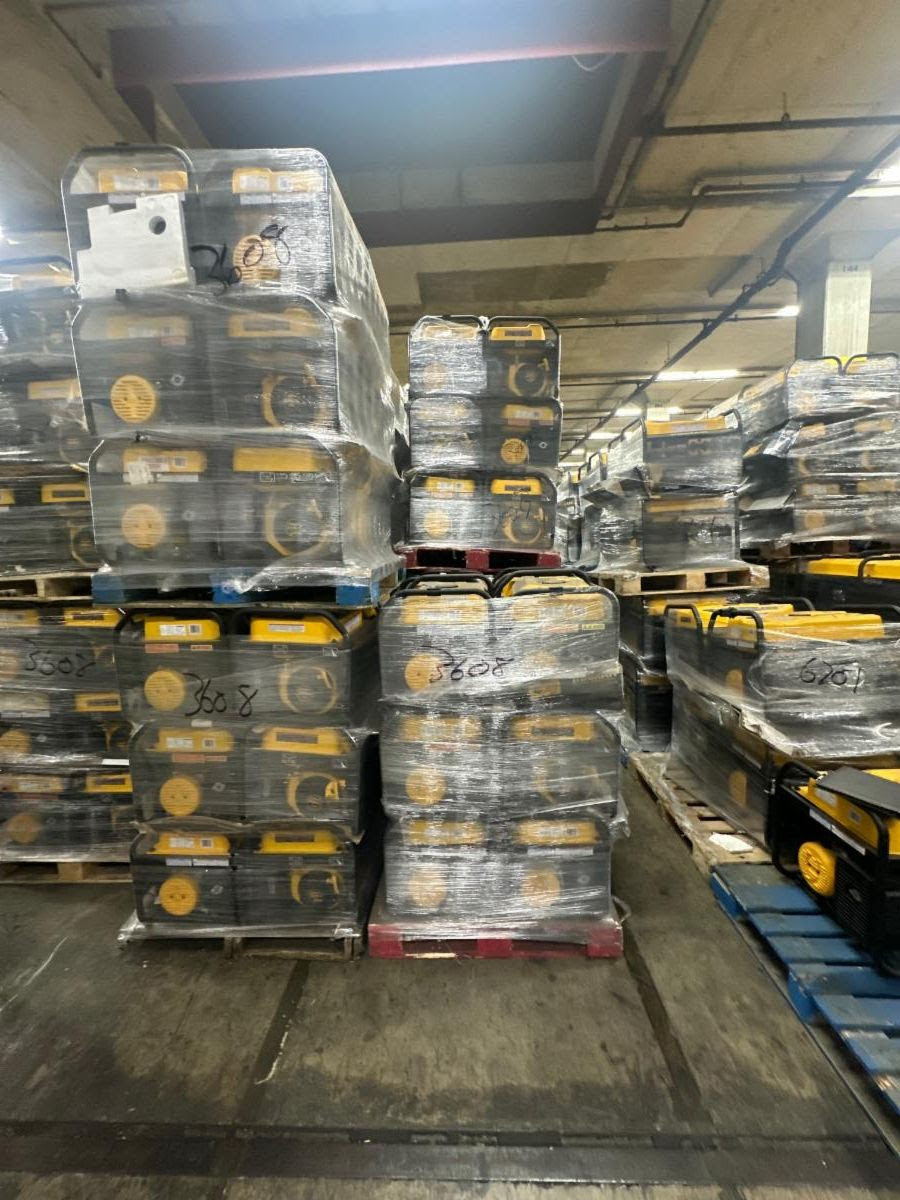 MIXED GENERATOR PALLETS/TRUCKLOADS.COM RETURNS BOXED & OUT OF BOX UNITS