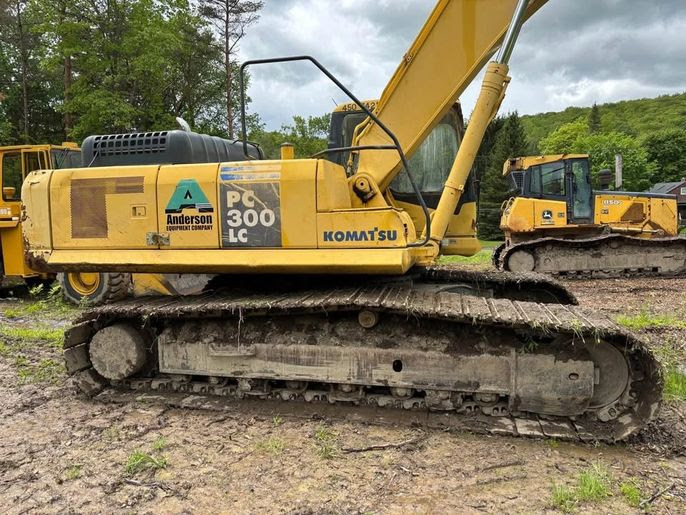 2007 Komatsu PC300LC-7 Excavator