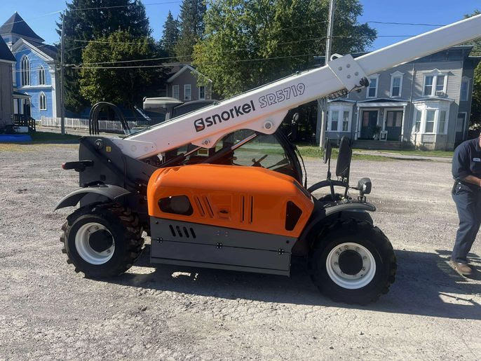 NEW Leftover! 2018 Snorkel SR5719 Telehandler