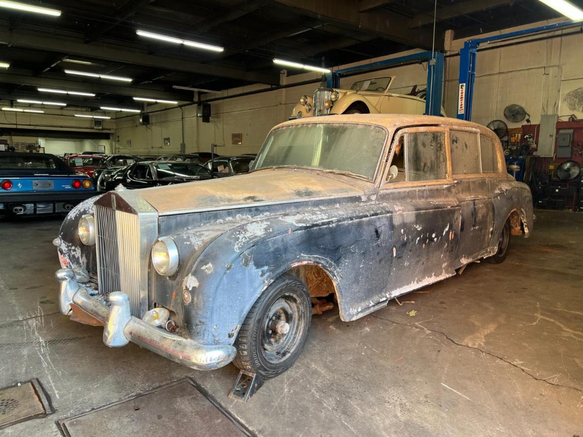 Barn-Find 1961 Rolls-Royce Phantom V Left-Hand Drive