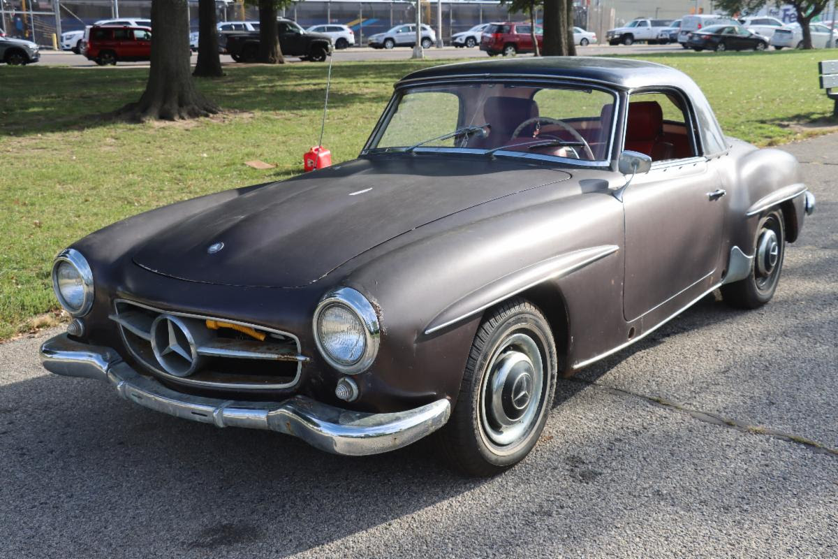 Barn-Find 1958 Mercedes-Benz 190SL with Factory Hardtop