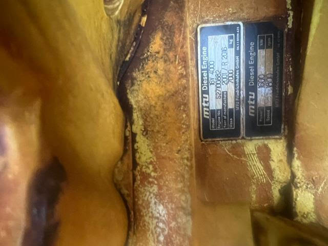 We are interested in the following articles:   Liebherr P995 engine