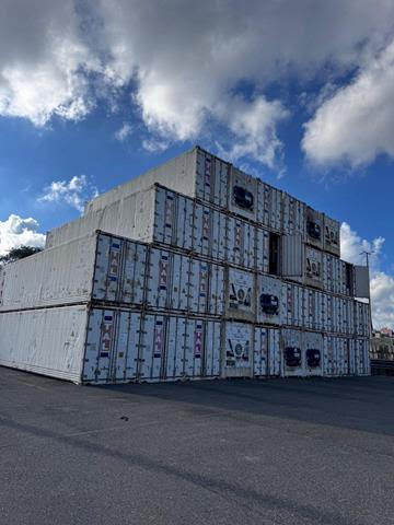 50 x 40-foot reefer containers with a Carrier brand compressor, ready to delivery, and they are in New Jersey port. 