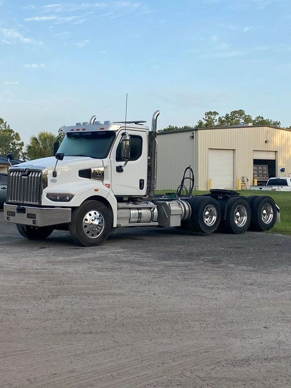 2021 Western Star 49X Tractor, Tri Axle, Heavy Haul