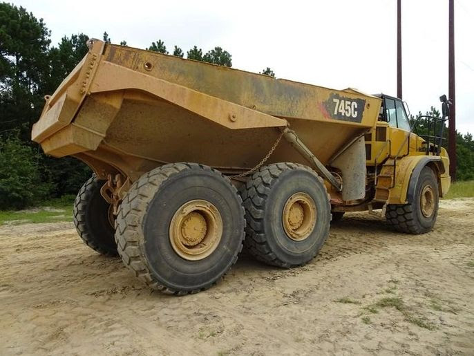 2015 CAT 745C Haul Truck