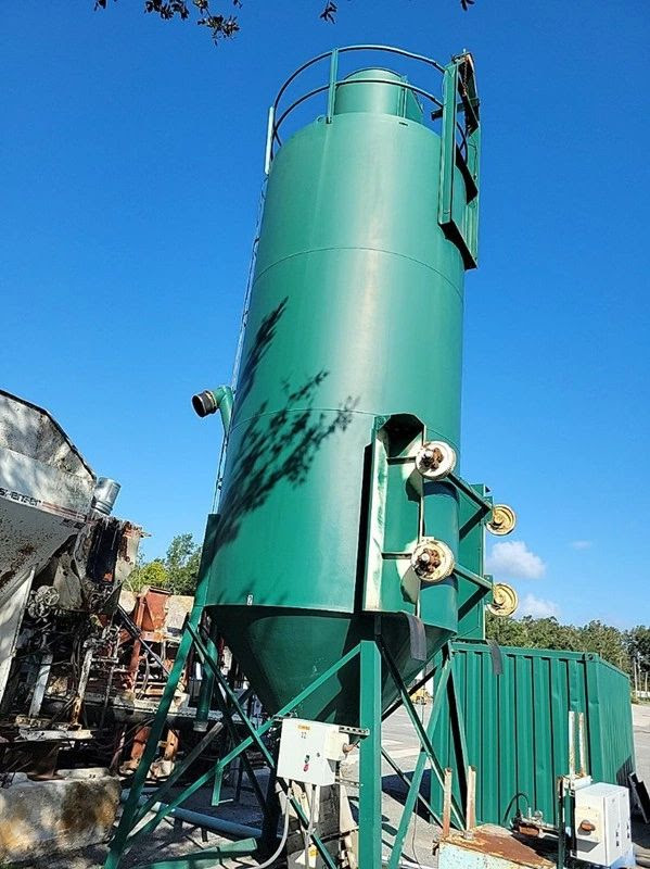 REDUCED TO SELL   (2) Cementech Plants, (2) Silos, and (2) Concrete Form Machines