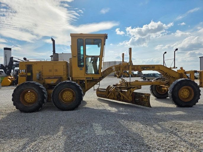 1993 CAT 140G Road Grader