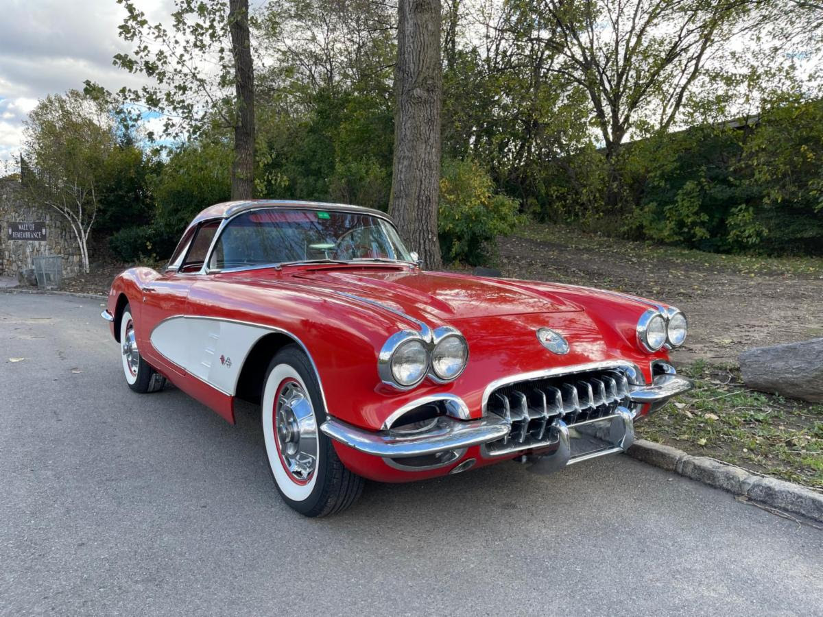 1959 Chevrolet Corvette 4-Speed Two Tops