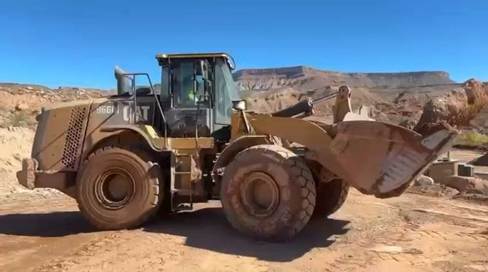2016 CAT 966M Wheel Loader