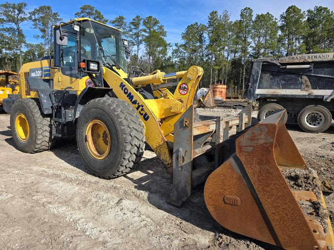 2019 Komatsu WA320-8 Wheel Loader 